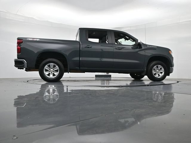 Used 2025 Chevrolet Silverado 1500 LT AWD/4WD image 36