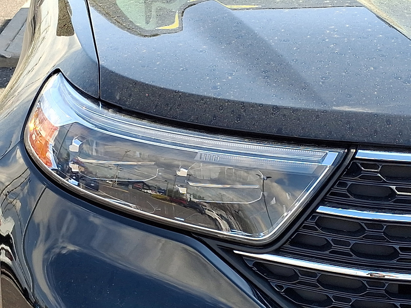 Certified 2022 Ford Explorer XLT w/ Class IV Trailer Tow Package image 9