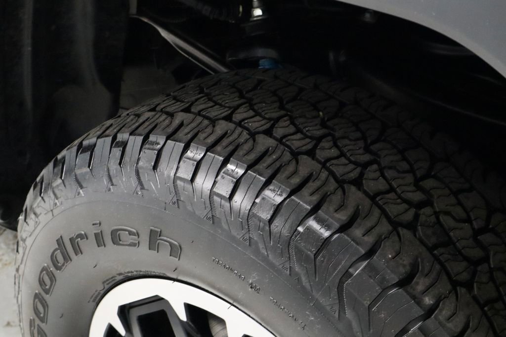 Used 2024 Toyota Tacoma TRD Off-Road AWD/4WD image 19