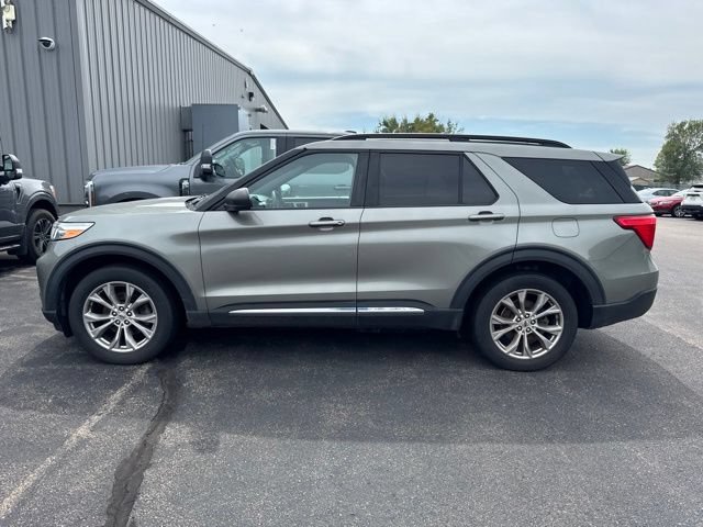 Certified 2020 Ford Explorer XLT w/ Equipment Group 202A AWD/4WD image 7