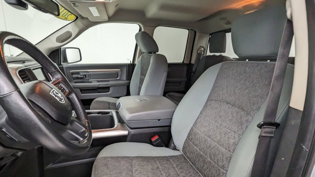 Used 2019 RAM 1500 Classic Warlock image 2