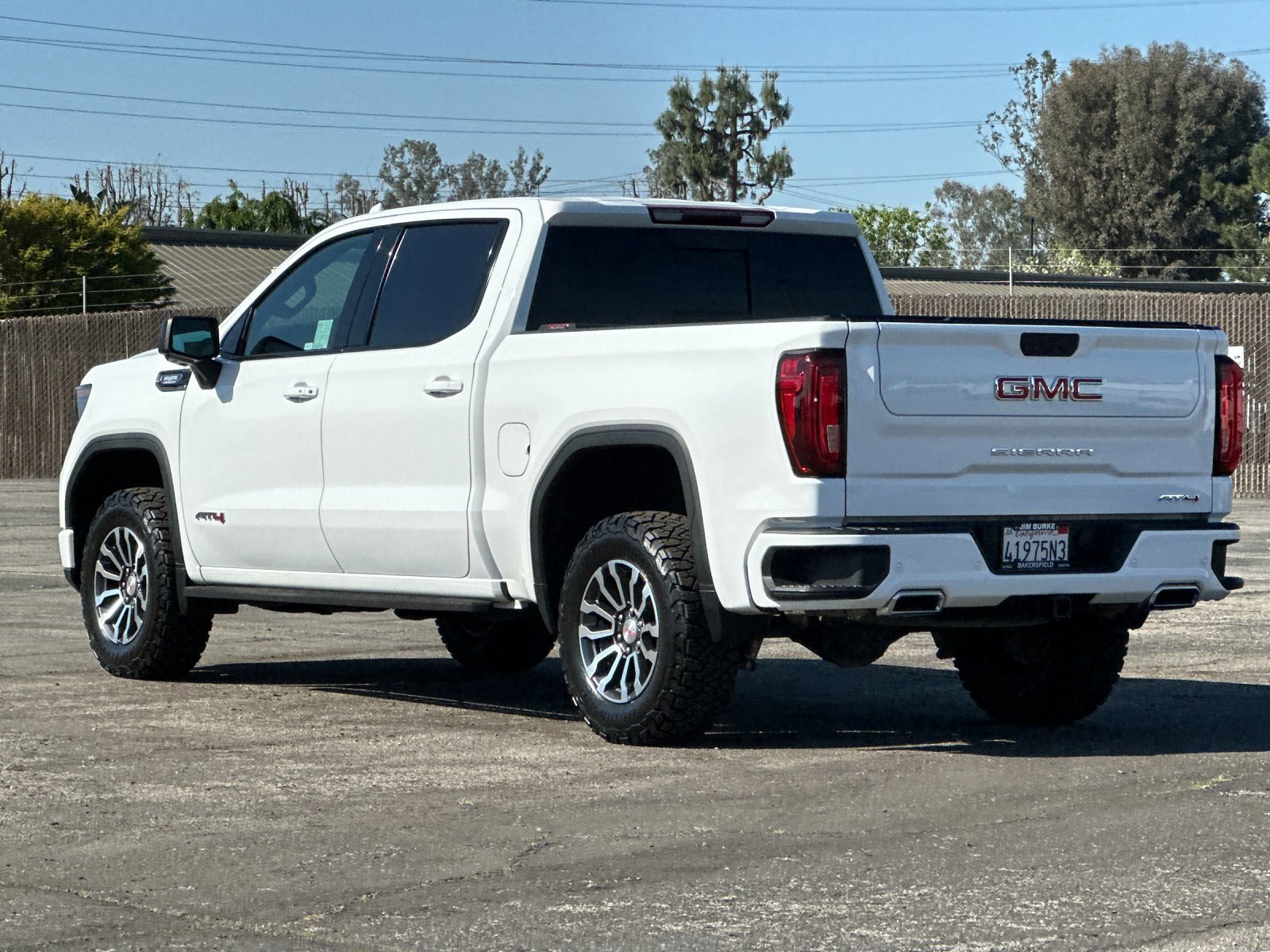 Used 2022 GMC Sierra 1500 AT4 w/ AT4 Premium Package image 3
