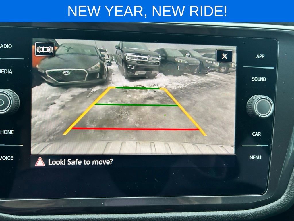 Used 2024 Volkswagen Tiguan Wolfsburg Edition image 41