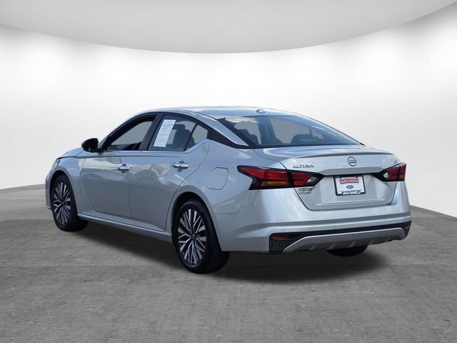Used 2025 Nissan Altima 2.5 SV FWD image 6