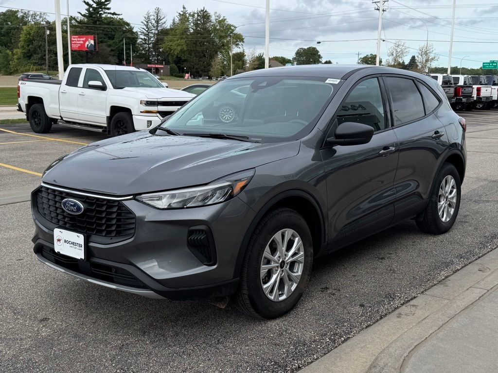 Certified 2025 Ford Escape Active AWD/4WD image 39