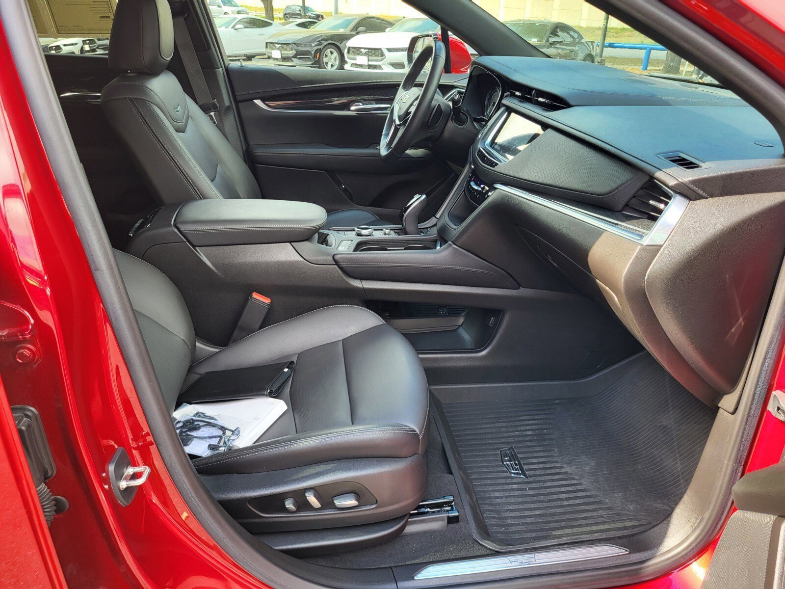 Used 2021 Cadillac XT5 Premium Luxury image 12