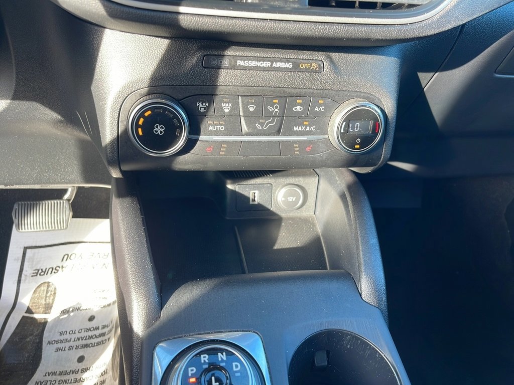 Certified 2020 Ford Escape SE image 21