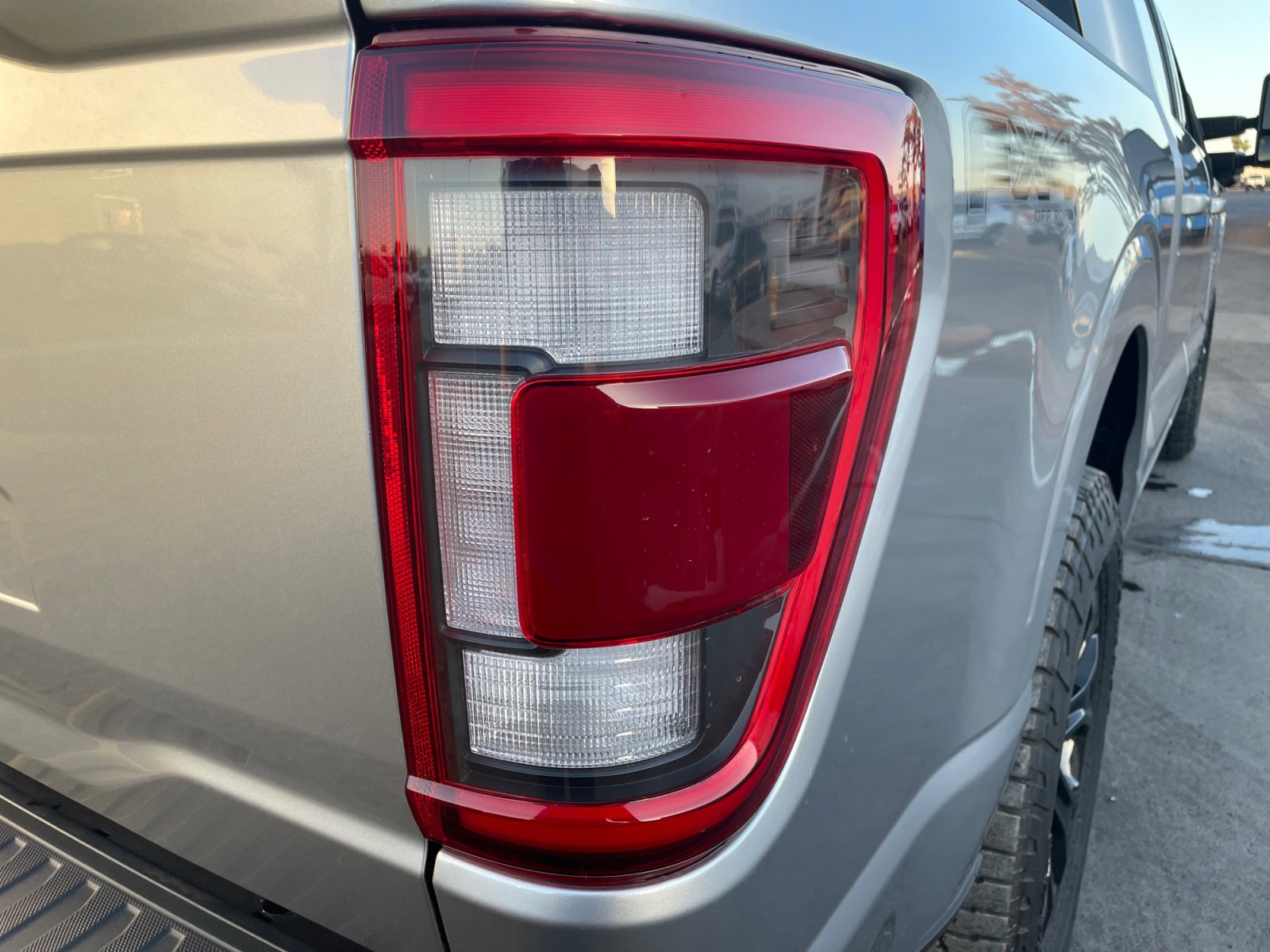 Certified 2023 Ford F150 Lariat w/ Equipment Group 502A High AWD/4WD image 31