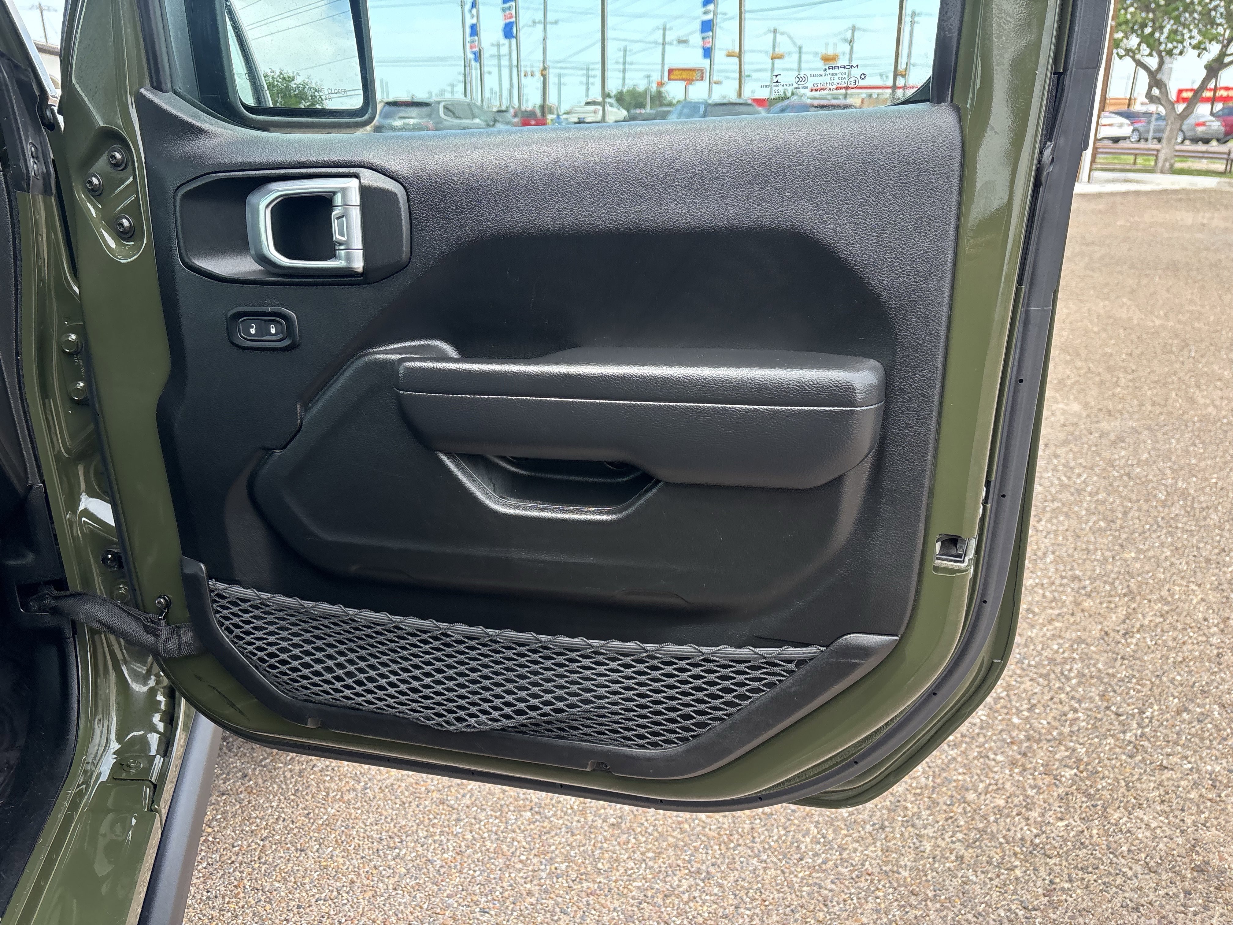 Used 2022 Jeep Gladiator Sport AWD/4WD image 21