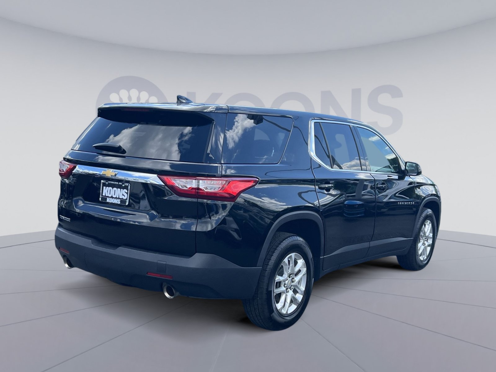 Used 2019 Chevrolet Traverse LS FWD image 11