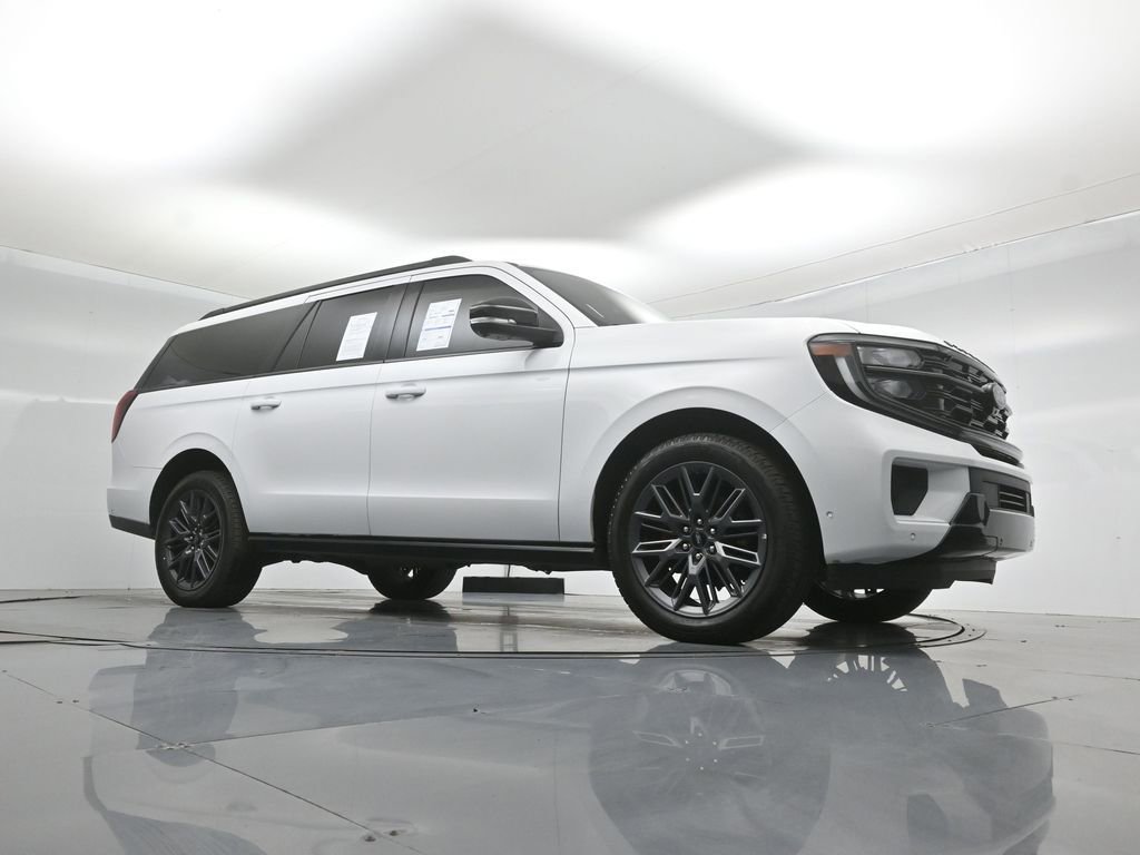 Certified 2025 Ford Expedition Max Platinum w/ Stealth Performance Package image 4