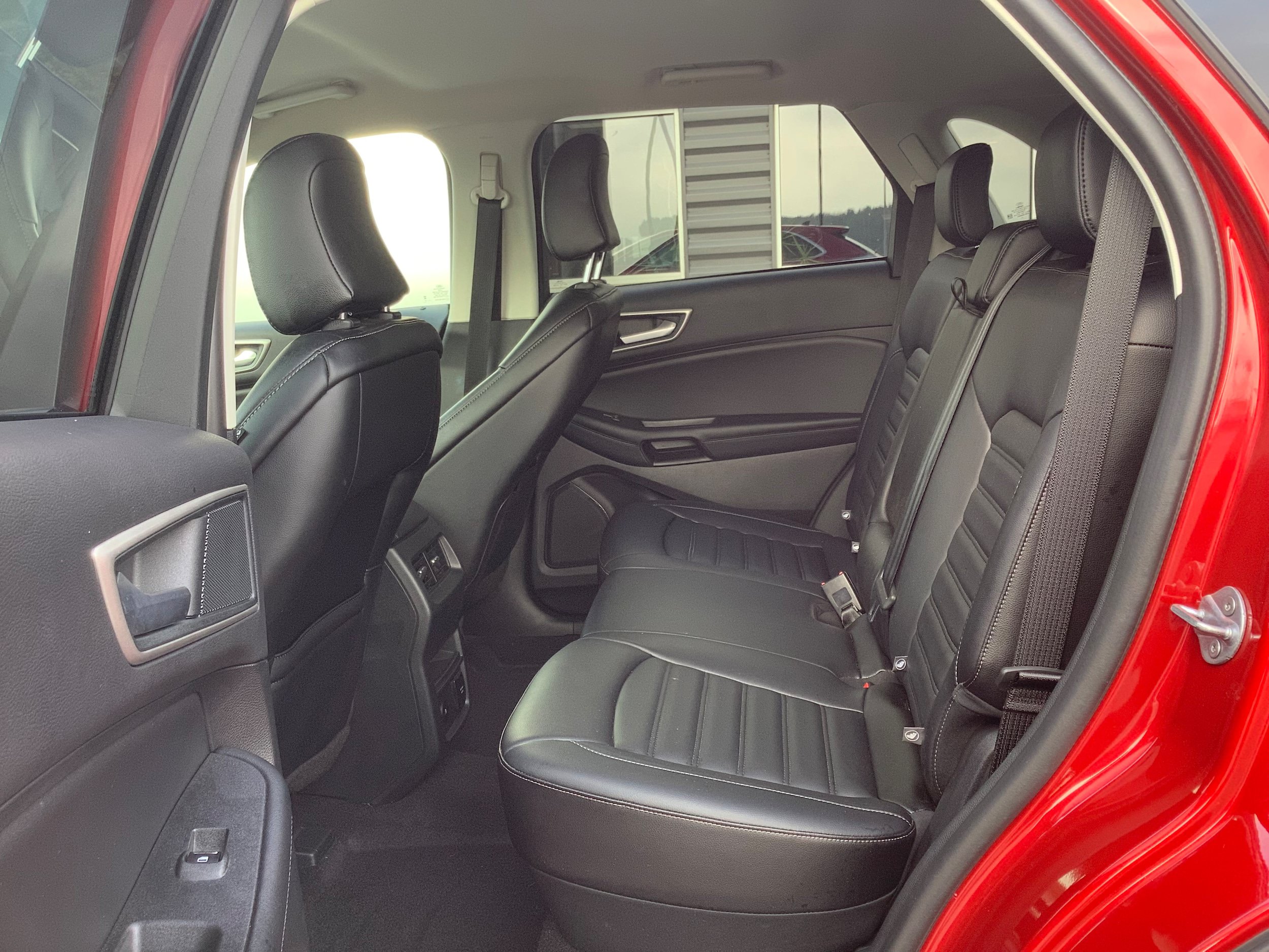 Certified 2024 Ford Edge SEL w/ Convenience Package AWD/4WD image 11