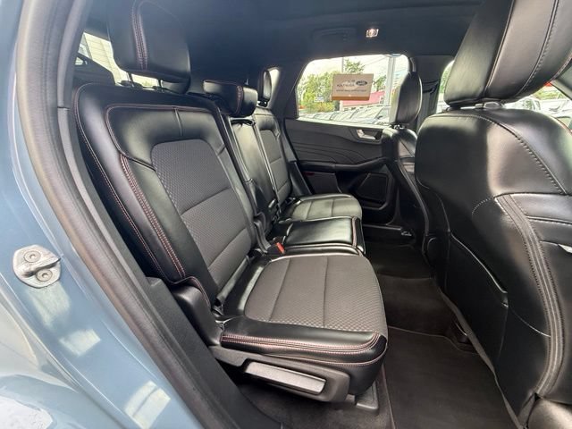 Certified 2023 Ford Escape ST-Line w/ Tech Pack #1 AWD/4WD image 18