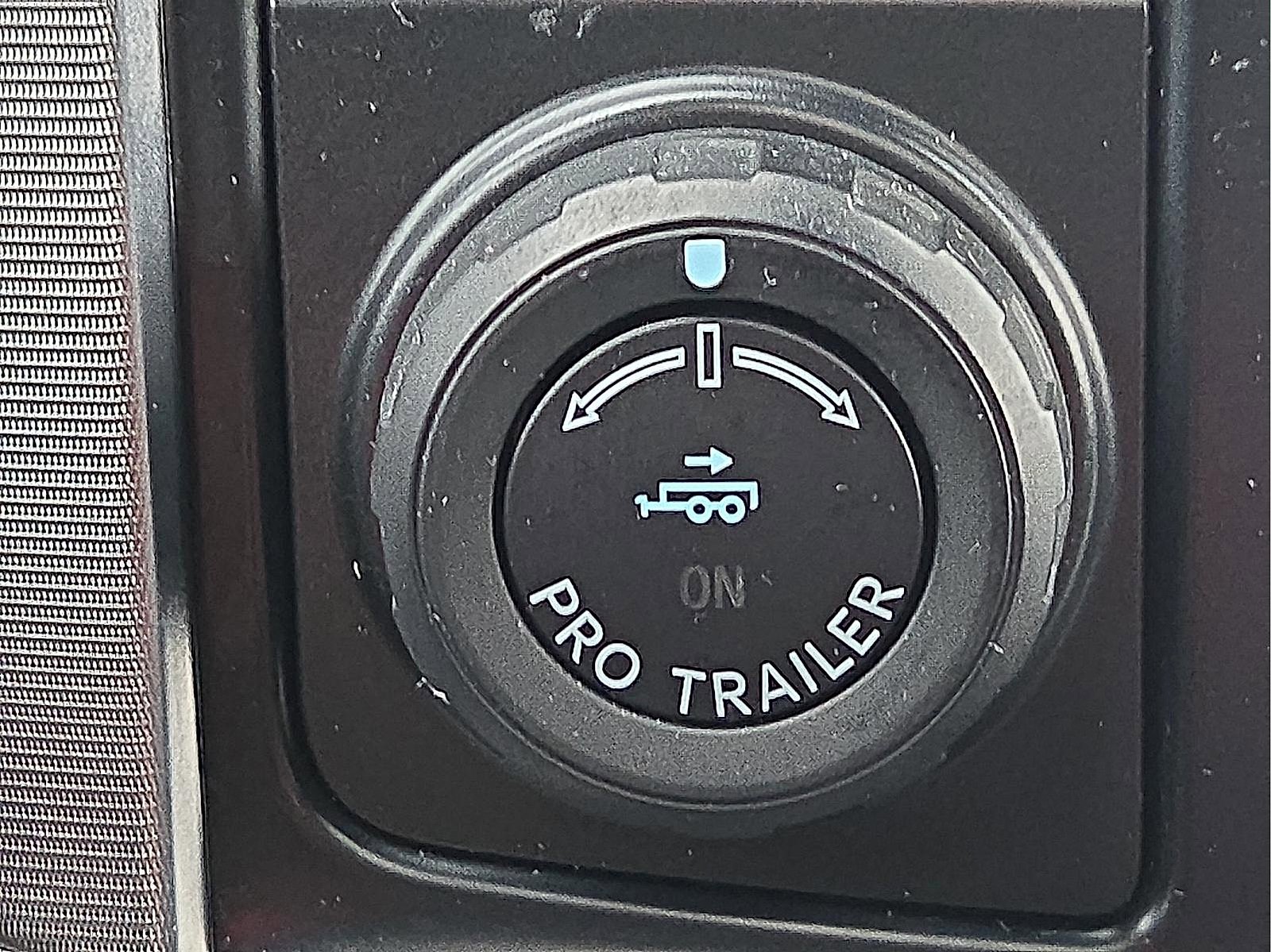 Certified 2022 Ford F150 Platinum w/ Equipment Group 701A High image 22