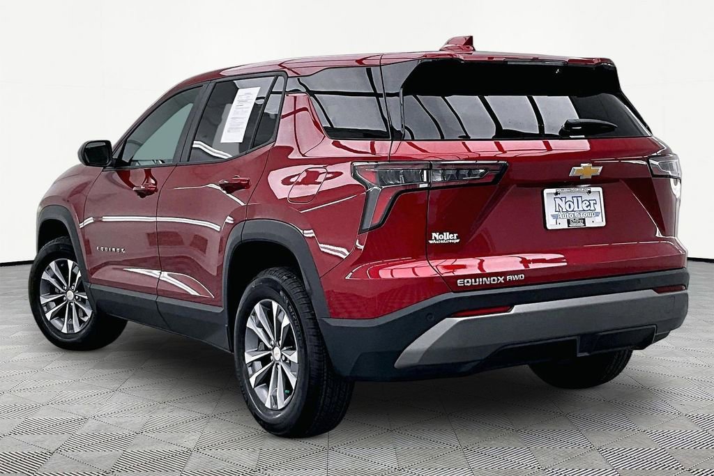 Used 2026 Chevrolet Equinox LT AWD/4WD image 13