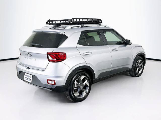 Used 2025 Hyundai Venue SEL FWD image 24