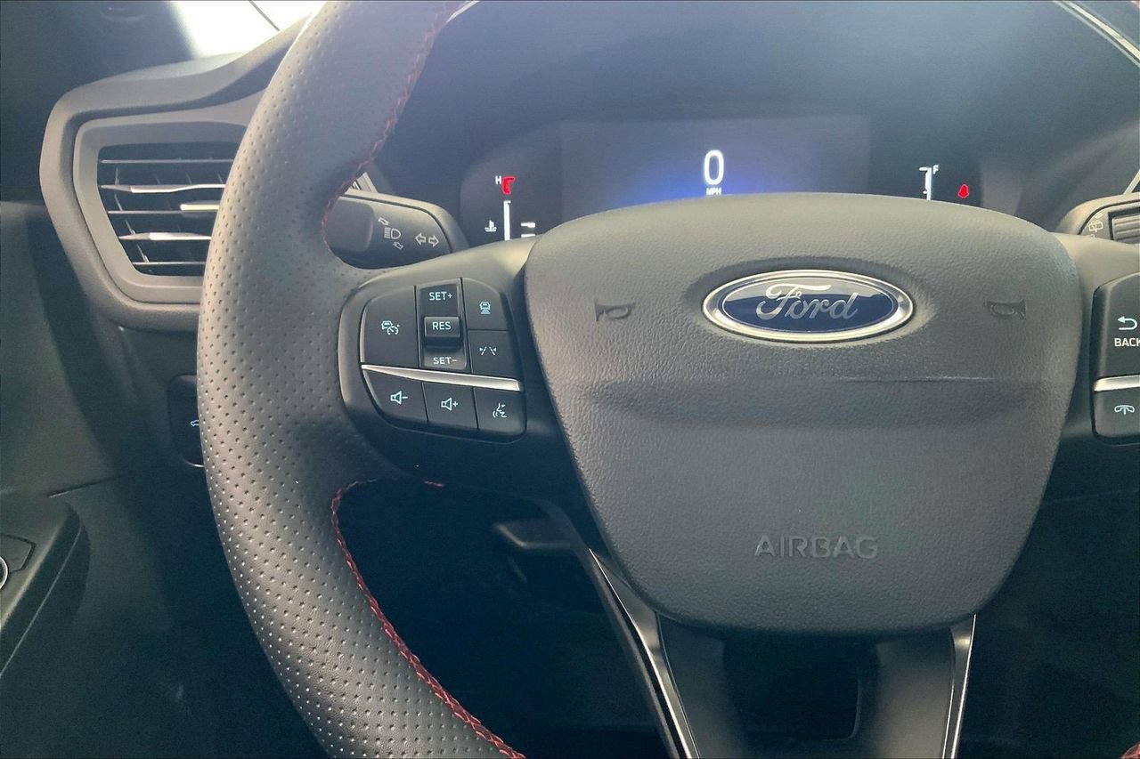 Certified 2023 Ford Escape ST-Line w/ Tech Pack #1 FWD image 21