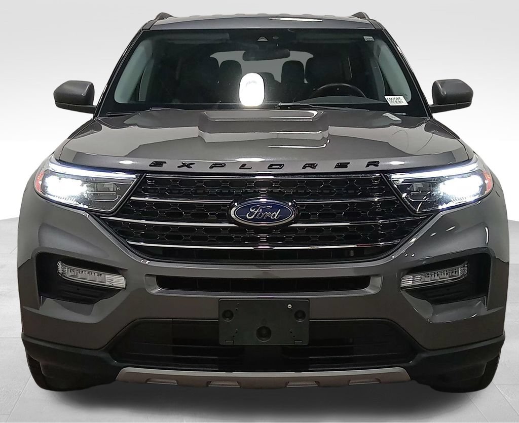 Certified 2023 Ford Explorer XLT w/ Equipment Group 202A AWD/4WD image 11