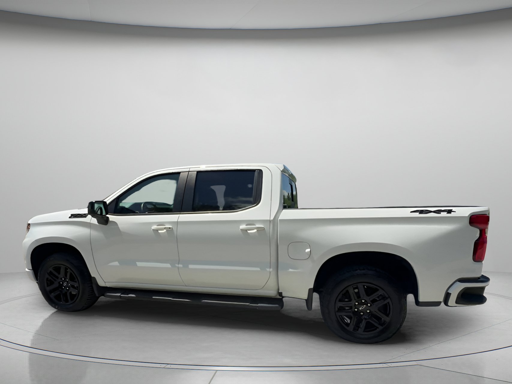 Used 2025 Chevrolet Silverado 1500 RST w/ Dark Appearance Package AWD/4WD image 21