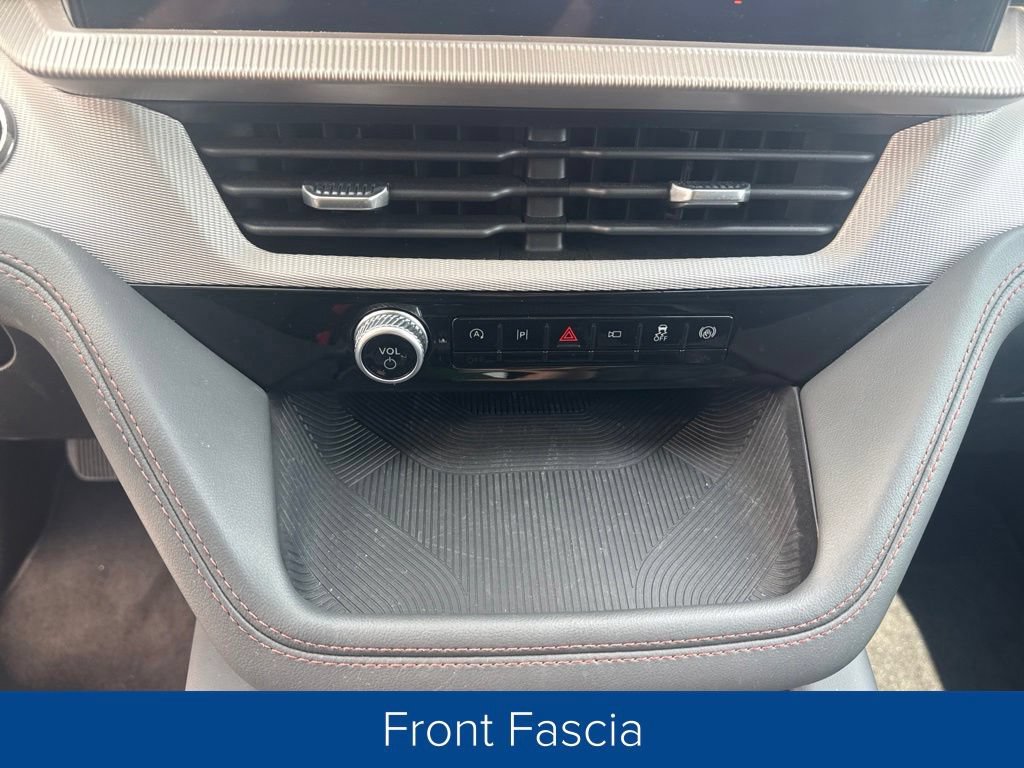Certified 2026 Ford Explorer Active w/ Active Comfort Package RWD image 19