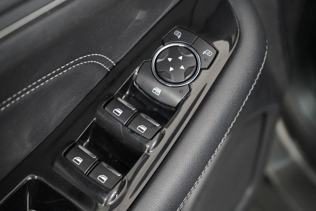Certified 2018 Ford Edge Titanium w/ Technology Package FWD image 27