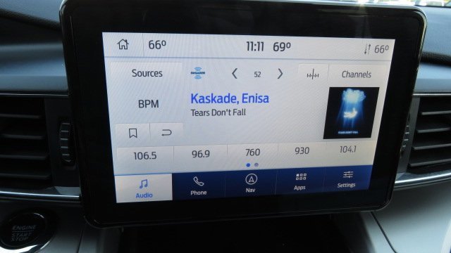 Certified 2022 Ford Explorer XLT w/ Equipment Group 202A image 13