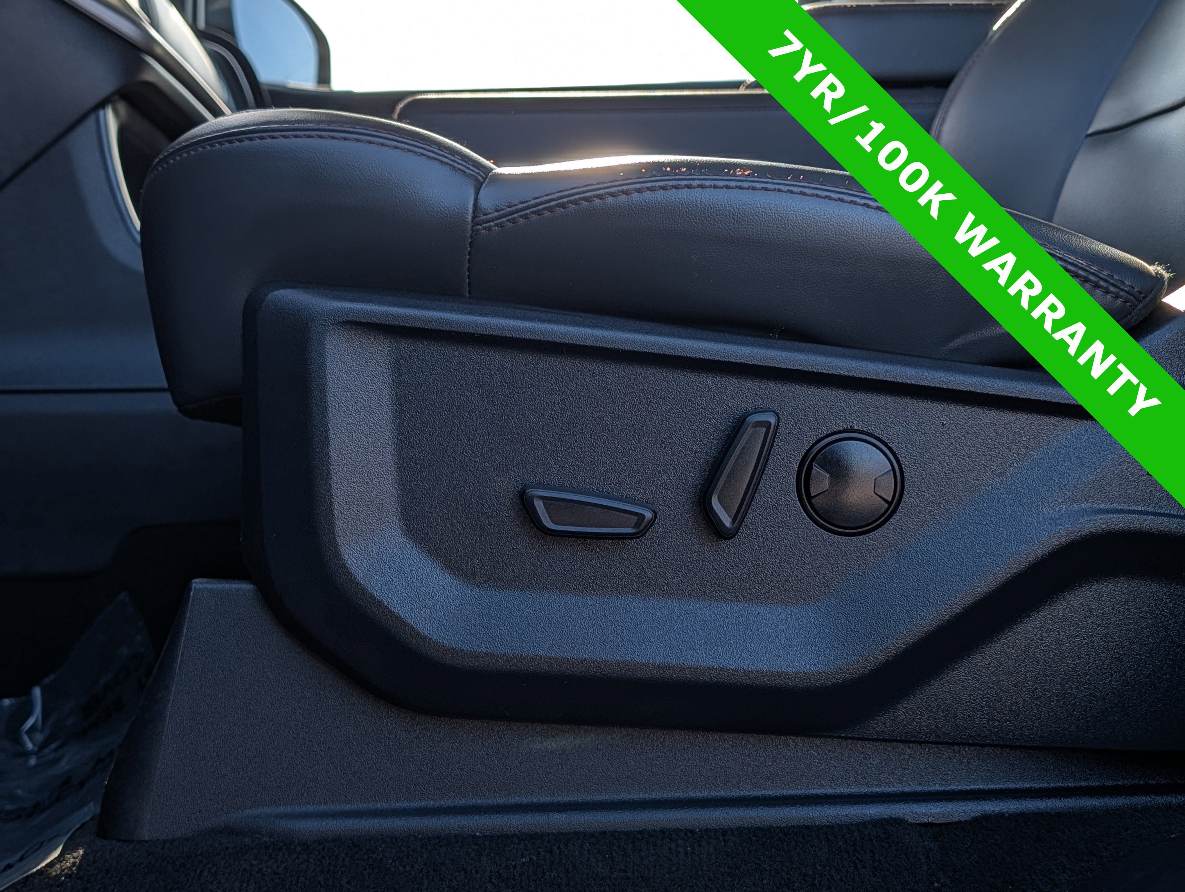 Certified 2025 Ford Expedition Active AWD/4WD image 26