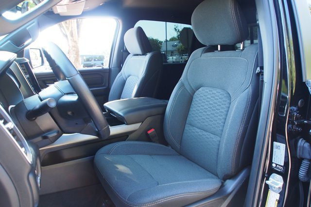 Used 2026 RAM 1500 Express AWD/4WD image 17
