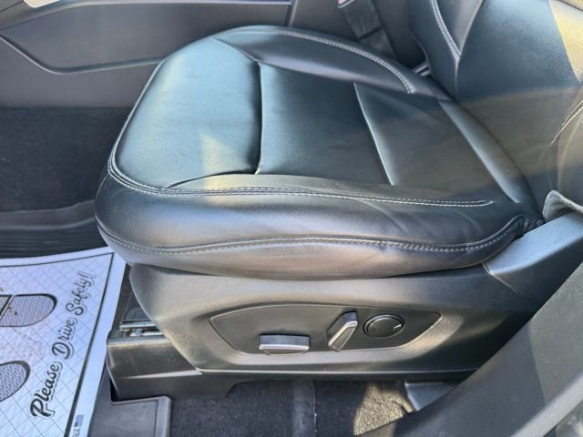 Certified 2022 Ford Explorer XLT w/ Equipment Group 202A image 8