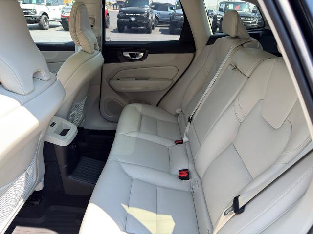 Used 2025 Volvo XC60 T8 Plus w/ Protection Package Premier AWD/4WD image 16