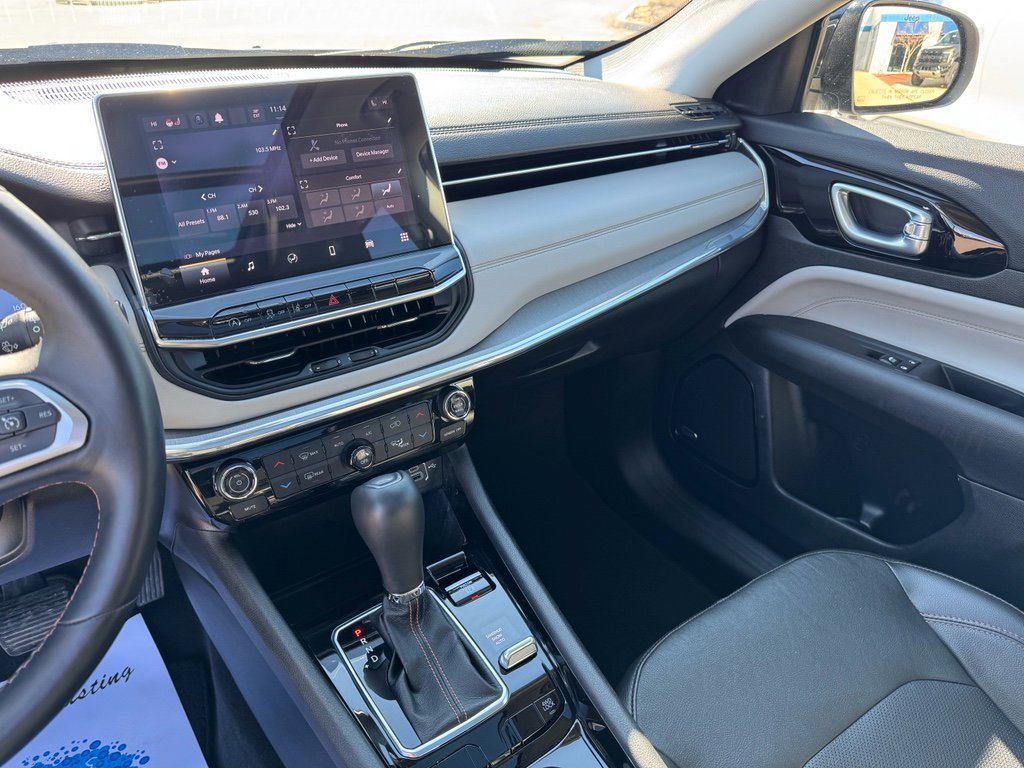 Used 2022 Jeep Compass Limited w/ Sun and Sound Group image 30