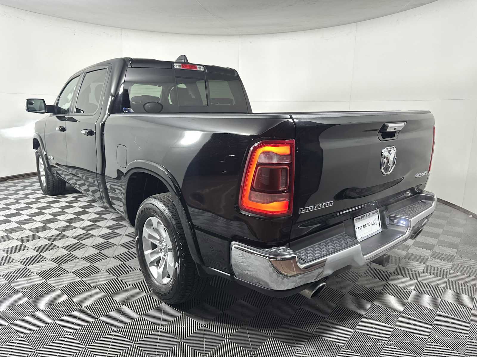 Used 2022 RAM 1500 Laramie image 3