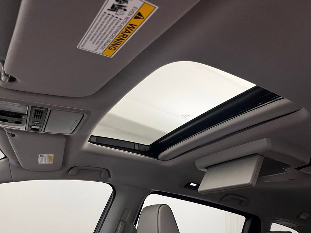 Used 2023 Honda Odyssey Elite image 10