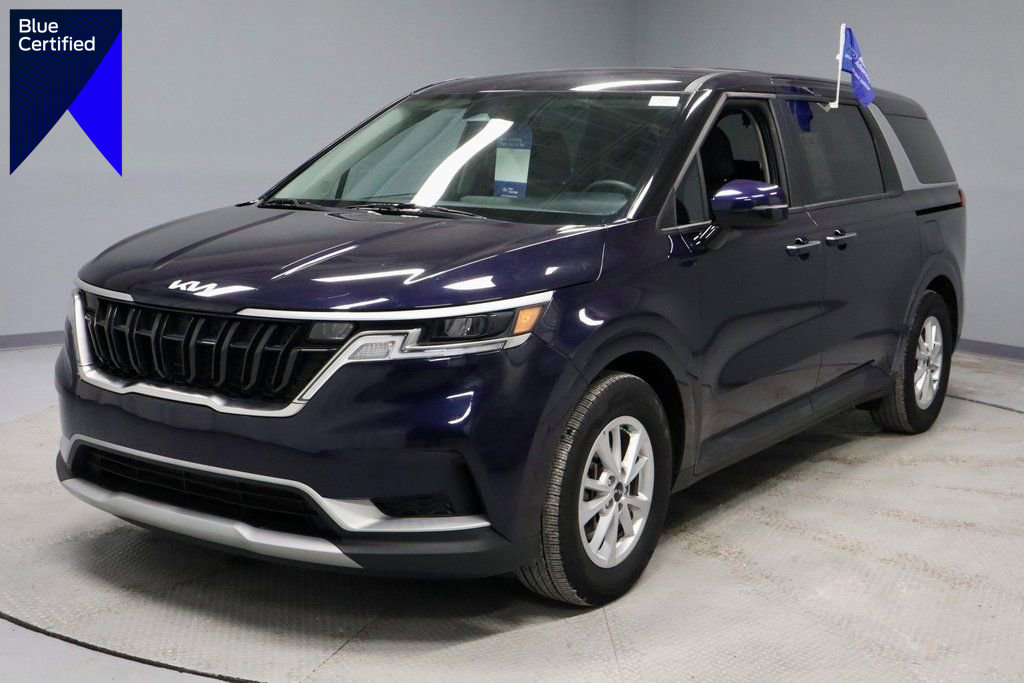 Used 2024 Kia Carnival LX image 1