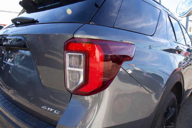 Certified 2023 Ford Explorer ST-Line AWD/4WD image 13
