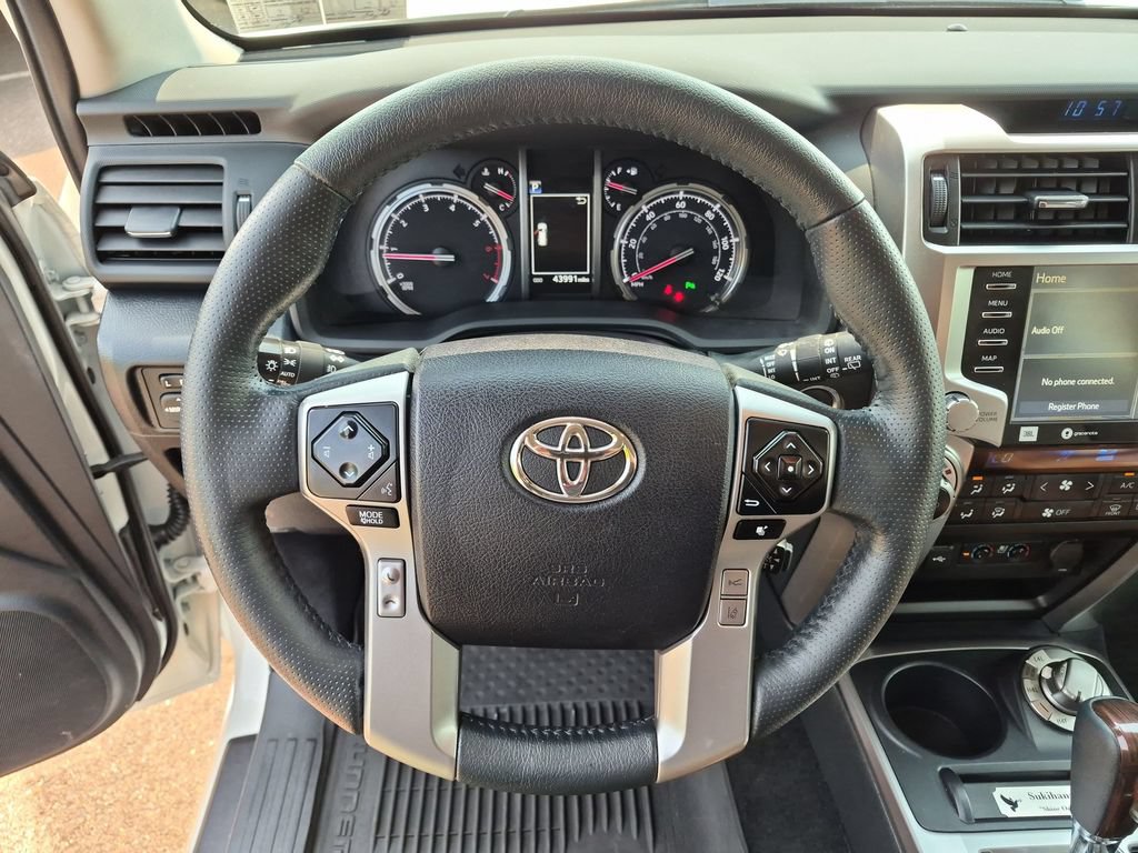 Used 2023 Toyota 4Runner Limited AWD/4WD image 25