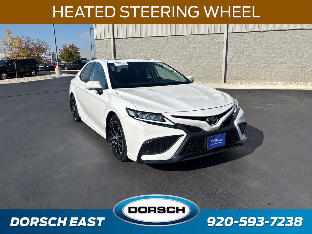 Used 2023 Toyota Camry SE w/ Cold Weather Package AWD/4WD image 3