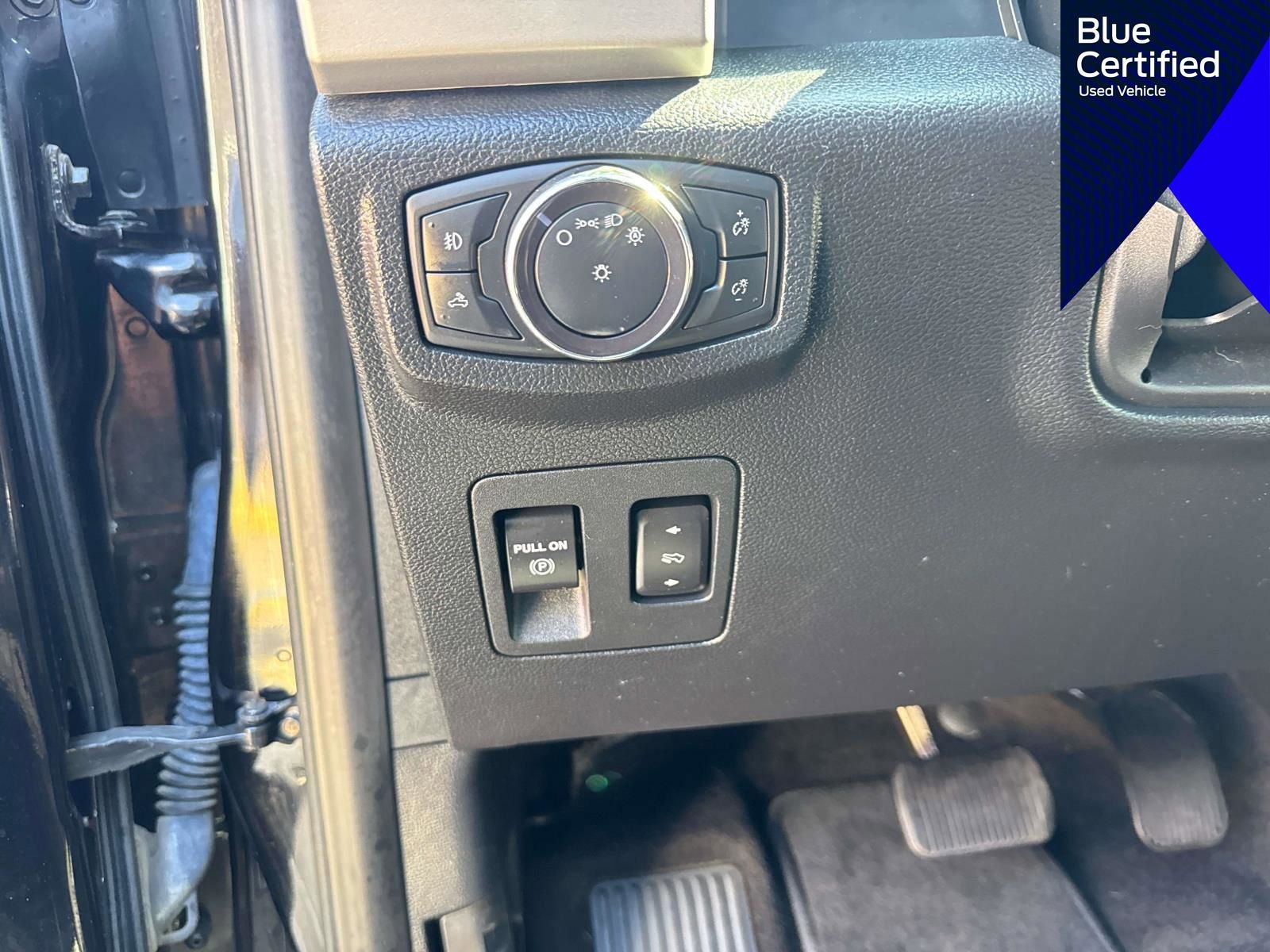 Certified 2020 Ford F150 Lariat image 29