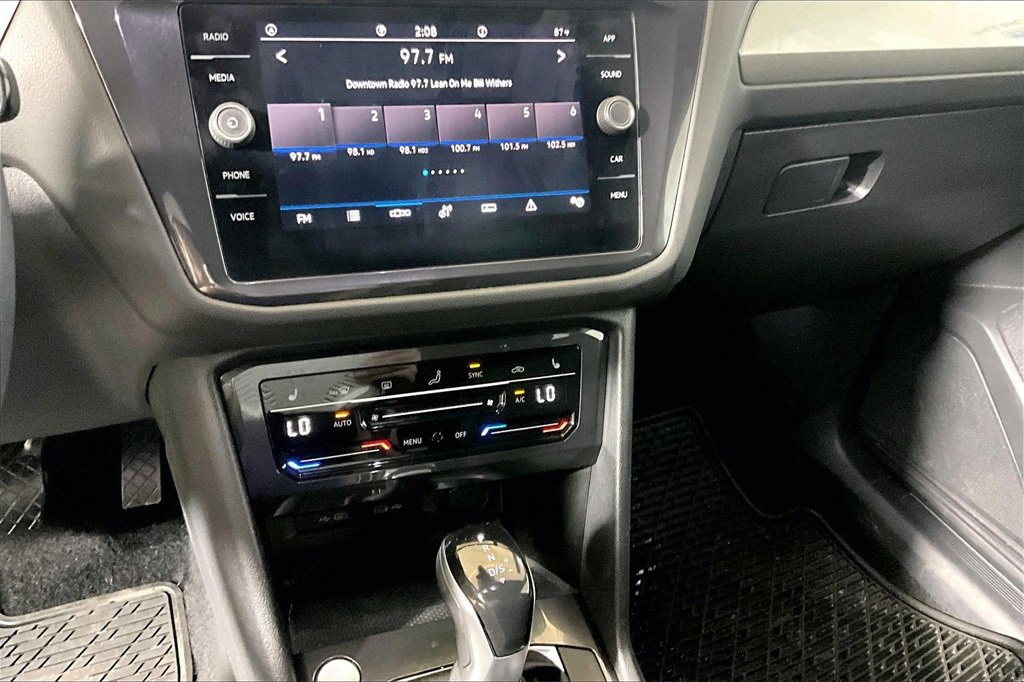 Used 2022 Volkswagen Tiguan SE image 26