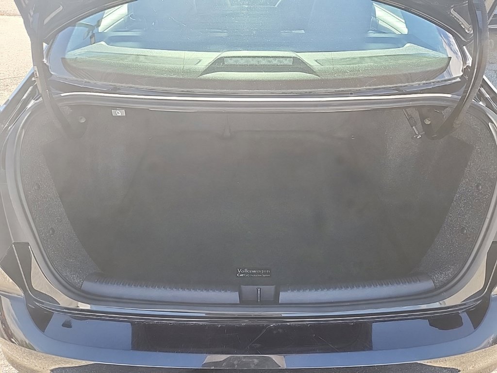 Used 2017 Volkswagen Jetta SE FWD image 21