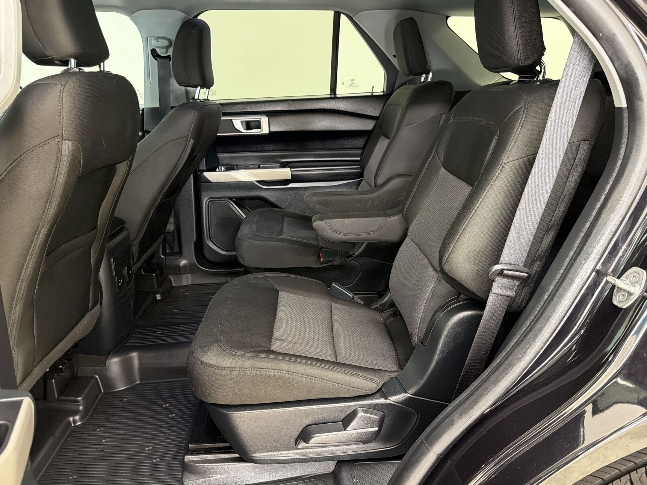 Certified 2022 Ford Explorer XLT RWD image 23