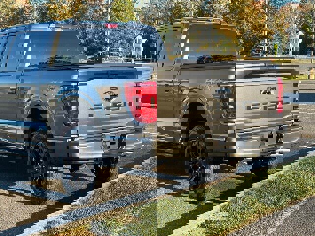 Certified 2022 Ford F150 XLT w/ XLT Black Appearance Package image 9