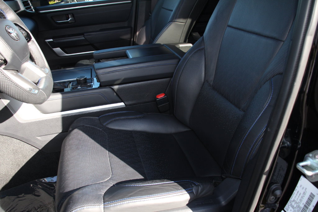Used 2024 Toyota Sequoia Platinum AWD/4WD image 23