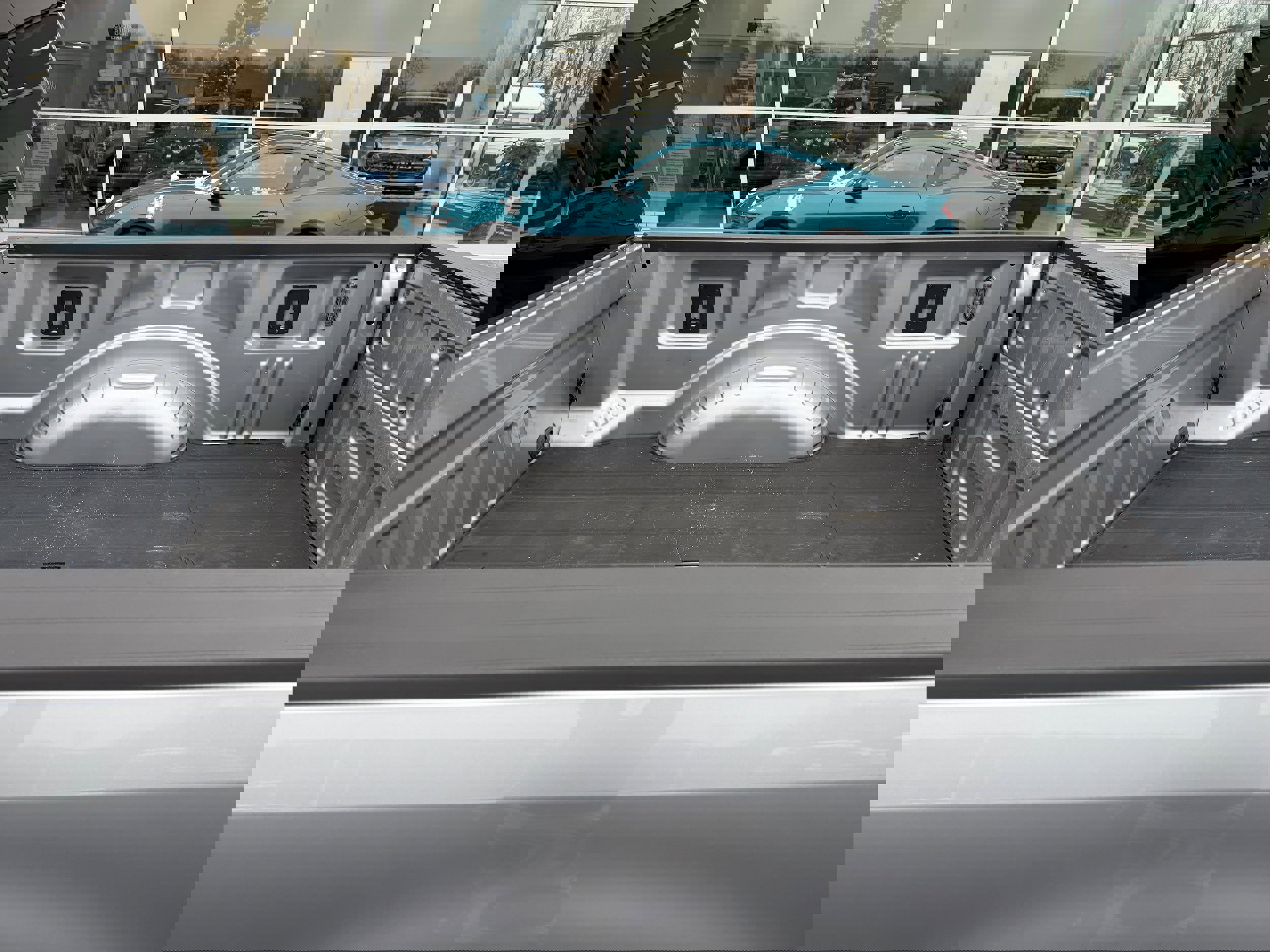 Certified 2021 Ford F250 Platinum w/ FX4 Off-Road Package image 11