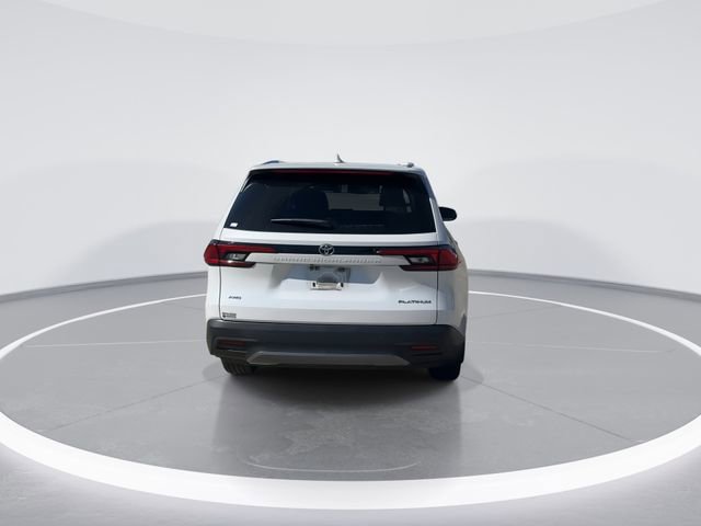 Used 2024 Toyota Grand Highlander AWD image 6
