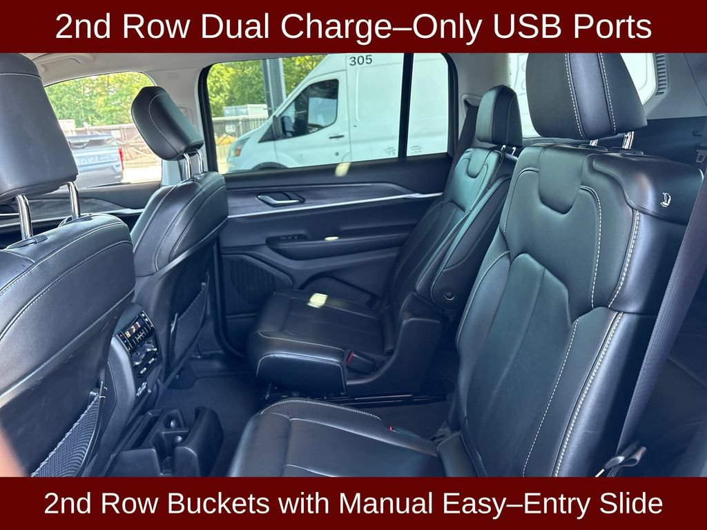 Used 2023 Jeep Grand Cherokee L Limited w/ Black Appearance Package AWD/4WD image 24