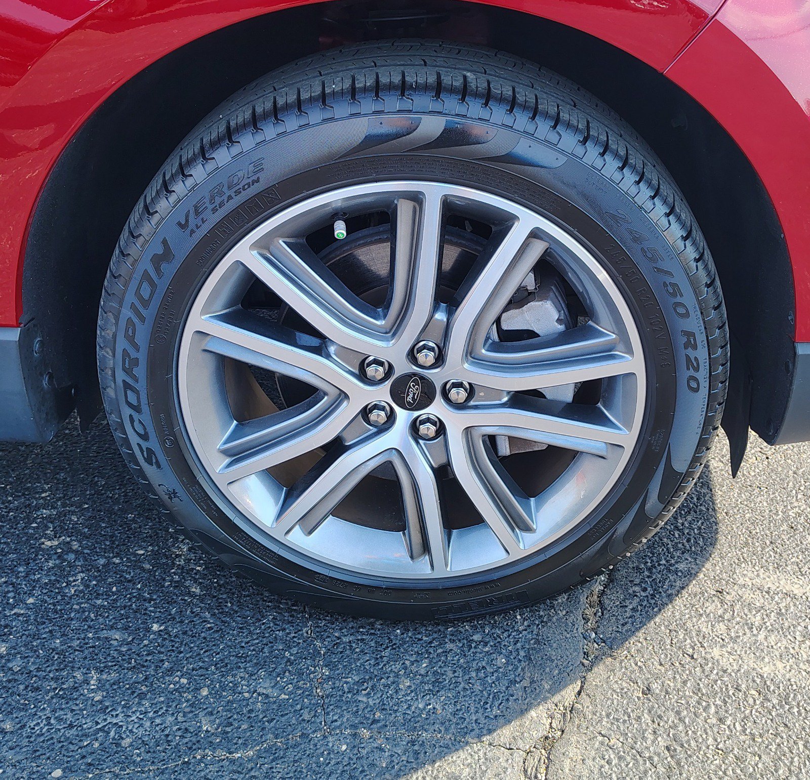 Certified 2024 Ford Edge Titanium AWD/4WD image 10