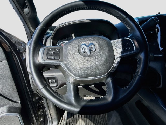 Used 2022 RAM 2500 Laramie AWD/4WD image 17