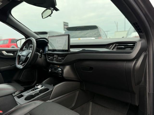 Certified 2024 Ford Escape ST-Line Select w/ Tech Pack #1 image 31