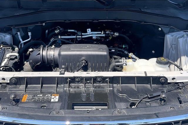 Certified 2024 Ford Explorer XLT RWD image 10